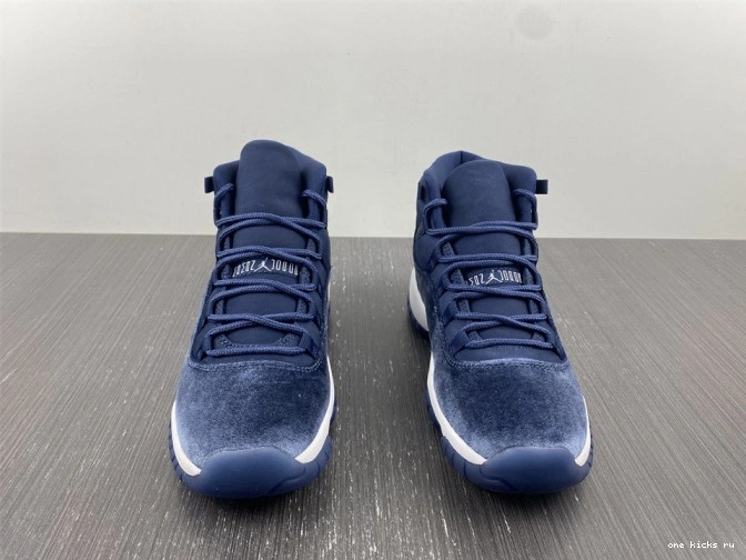 Rep MIDNIGHT NAVY JORDAN AIR AR0715-441 WMNS 11 VELVET 0807